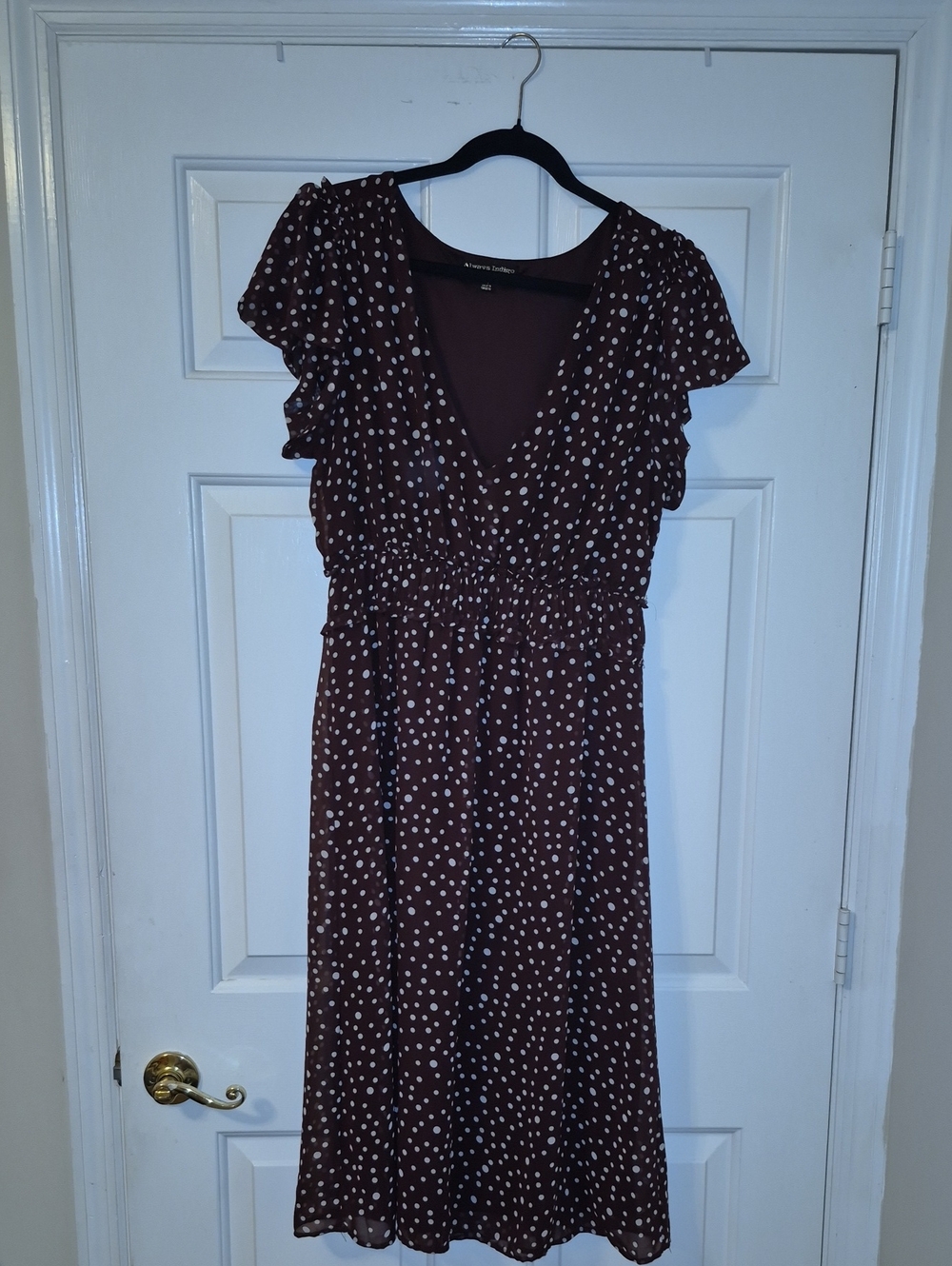 Women’s Maroon Polka Dot V-Neck Midi Dress